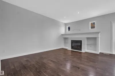 Interior photo 2 of 1303 29 ST NW