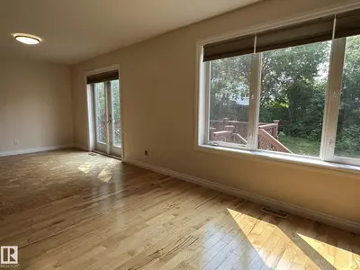 Interior photo 4 of 4317 & 4309 54 AV