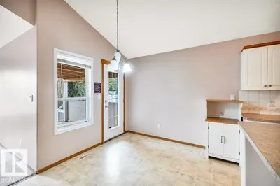 Interior photo 4 of 4051 33 ST NW