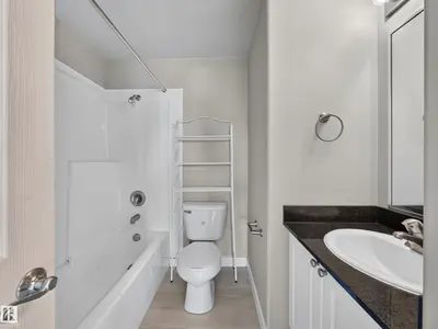 Interior photo 4 of #1208 9939 109 ST NW