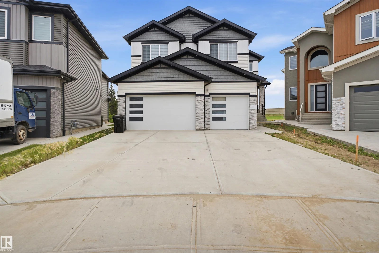 304 33 AV NW, Edmonton - 8 bedroom Detached Single Family for sale