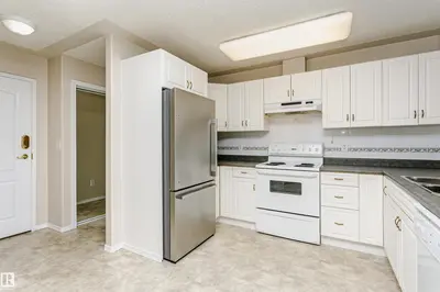 Interior photo 3 of #413 237 YOUVILLE DR E NW