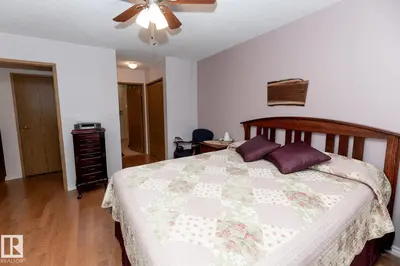 Interior photo 4 of 10860 25 AV NW