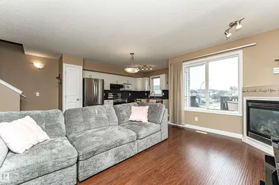 Interior photo 2 of #44 171 BRINTNELL BV NW