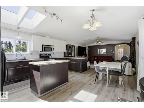 1 Midland RD, Millet - $134,900