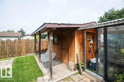 Interior photo 2 of 10711 108 ST