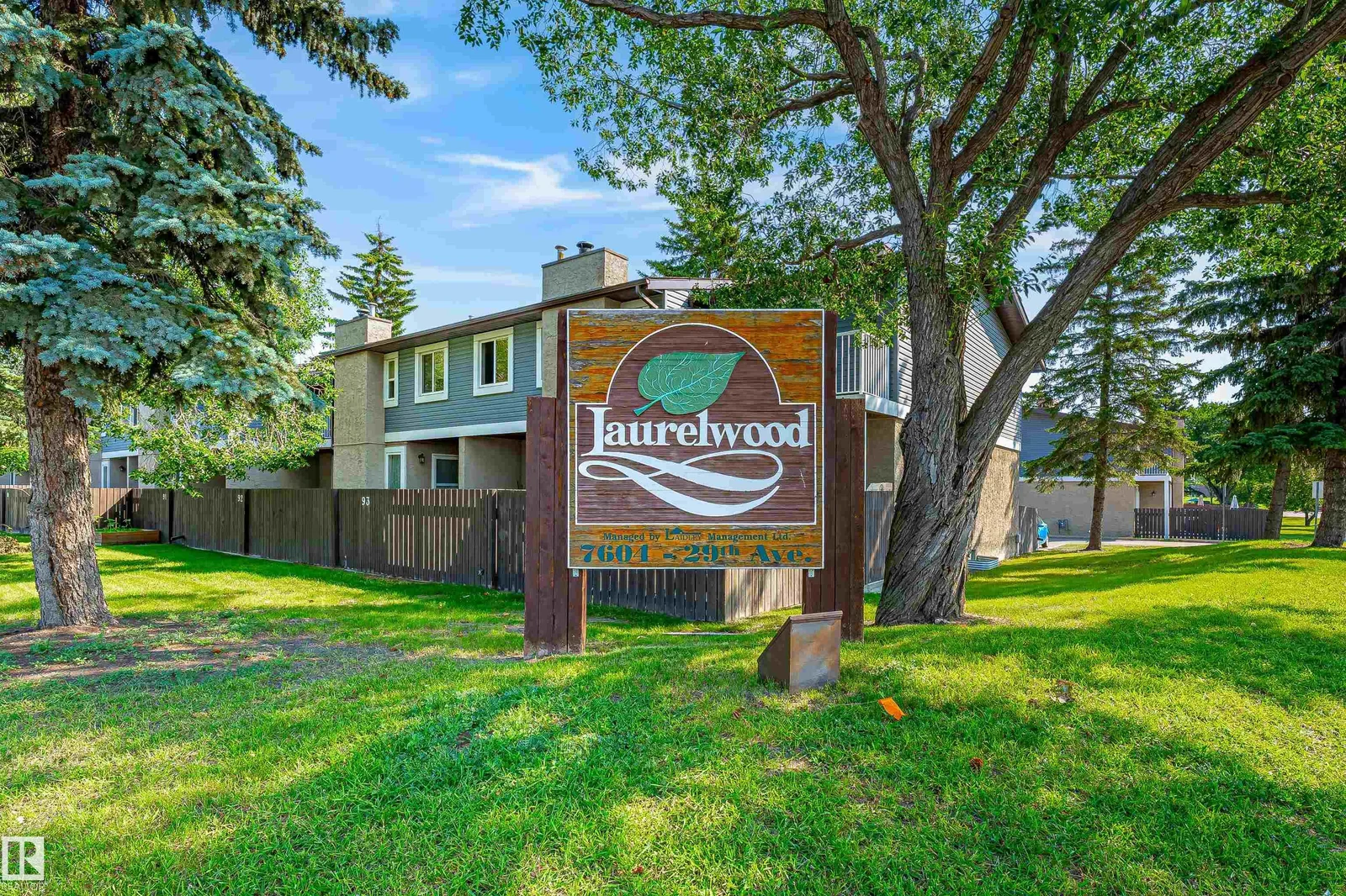 #4 7604 29 AV NW, Edmonton - 4 bedroom Townhouse for sale