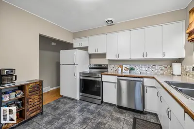 Interior photo 2 of 5903 102 AV NW NW