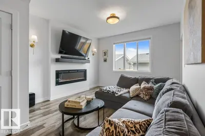 Interior photo 4 of 8506 96 AV
