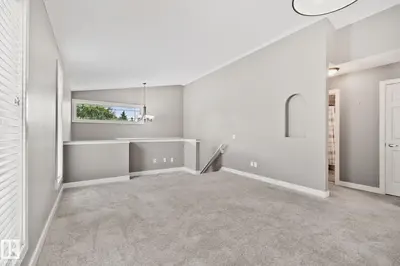 Interior photo 1 of 867 BLACKLOCK WY SW
