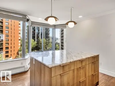 Interior photo 4 of #601 11826 100 AV NW