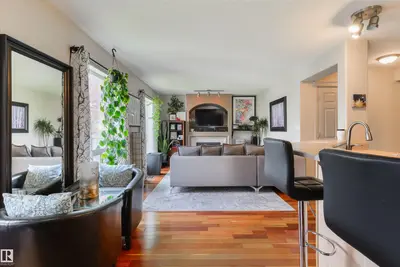 Interior photo 4 of 1211 HENWOOD PL NW