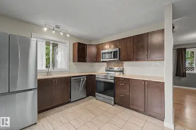 Interior photo 3 of 30 MATTHEW RD