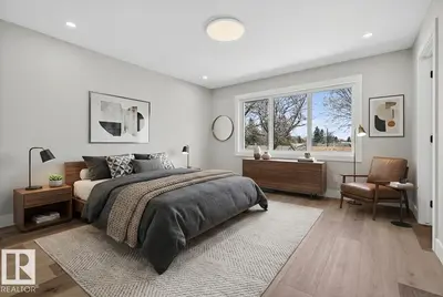 Interior photo 2 of 10707-09 128 AV NW