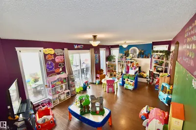 Interior photo 4 of 4405 46A ST