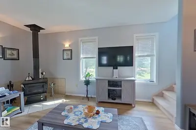 Interior photo 3 of 1639 MacFarlane Place