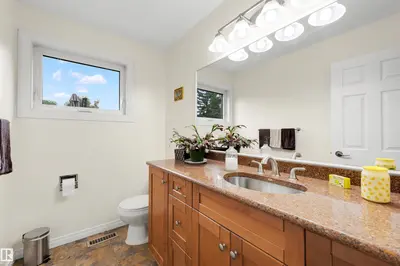 Interior photo 2 of 11233 34A AV NW