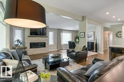 Interior photo 4 of 68 FLEETWOOD CR