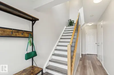 Interior photo 1 of #22 230 EDWARDS DR SW