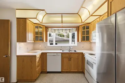 Interior photo 4 of 11548 41 AV NW NW
