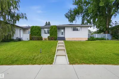 Interior photo 1 of 11548 41 AV NW NW