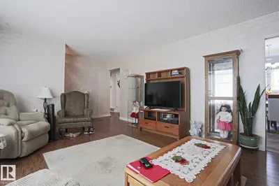 Interior photo 4 of 5203 45 ST