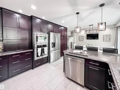 Interior photo 2 of 71 LANCASTER CR