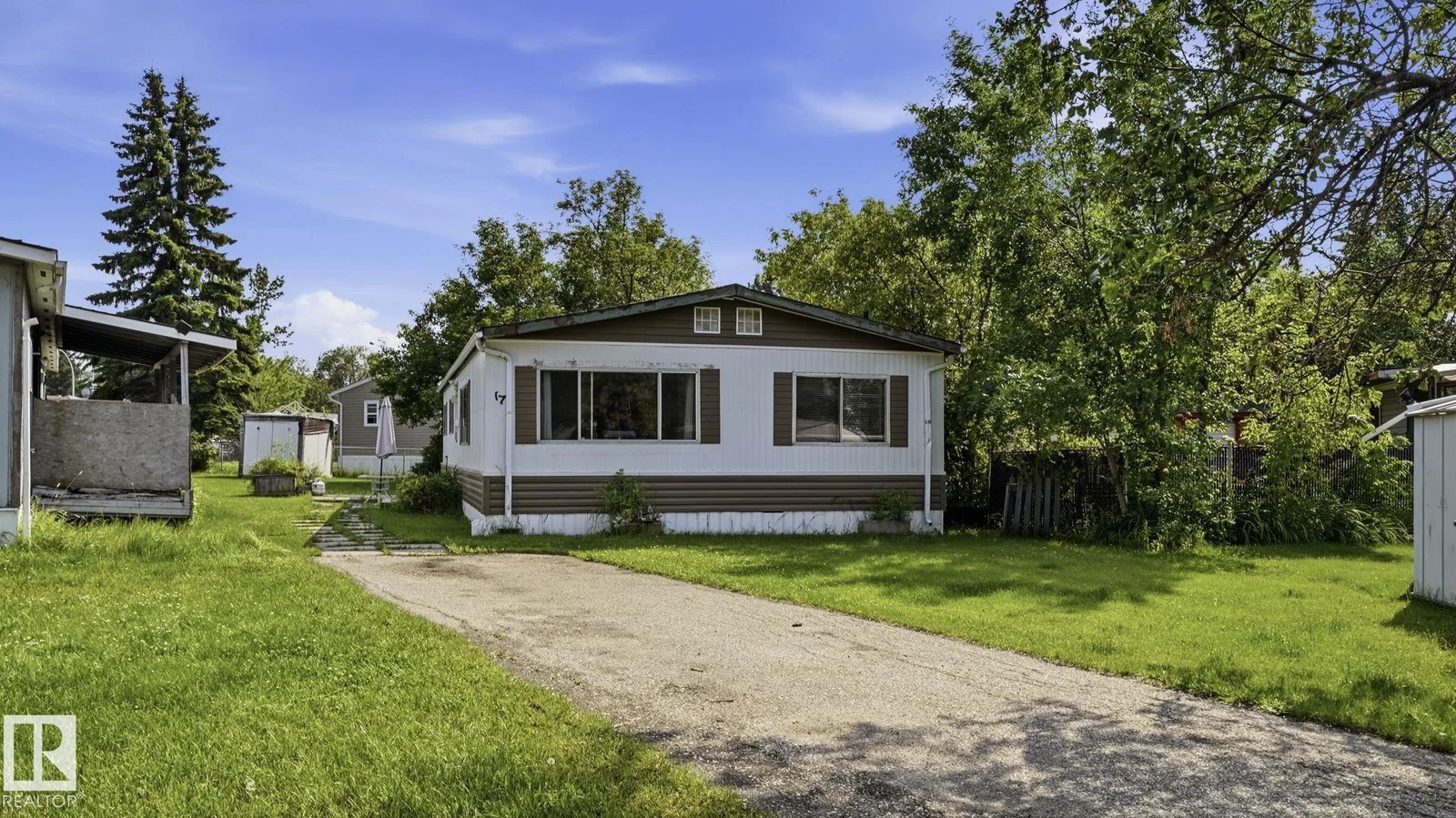 17 Park Ridge CR NW, Edmonton - 3 bedroom Single Family Residence for sale