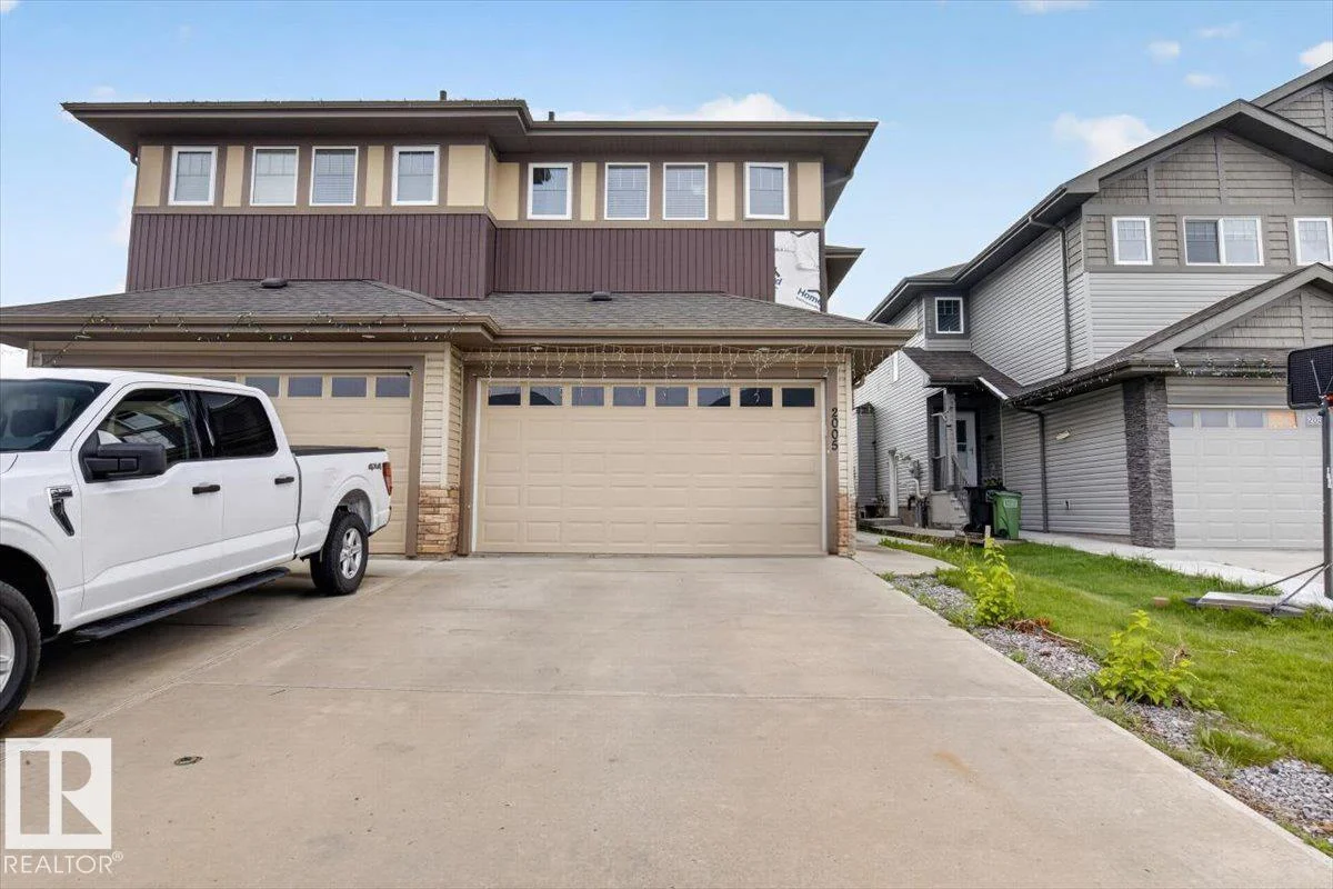 2005 15 AV NW, Edmonton - 5 bedroom Duplex for sale
