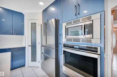 Interior photo 2 of 176 FORREST DR