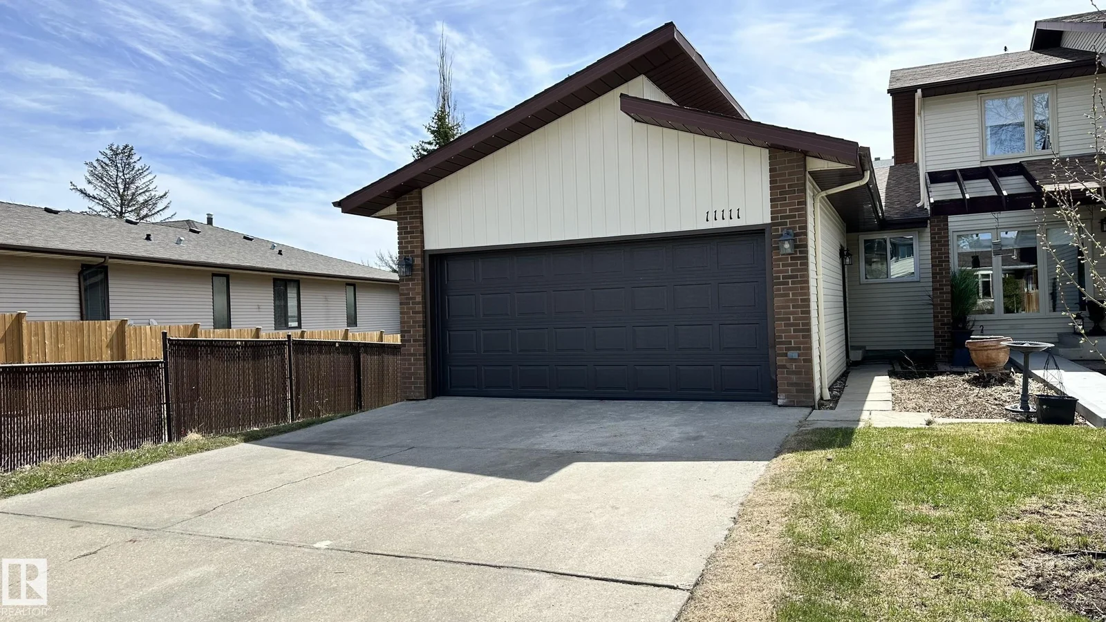 11111 157 AV NW, Edmonton - 3 bedroom Duplex for sale