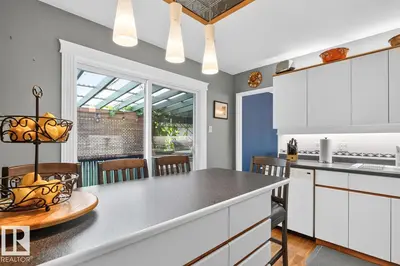 Interior photo 2 of 7607 75 AV NW
