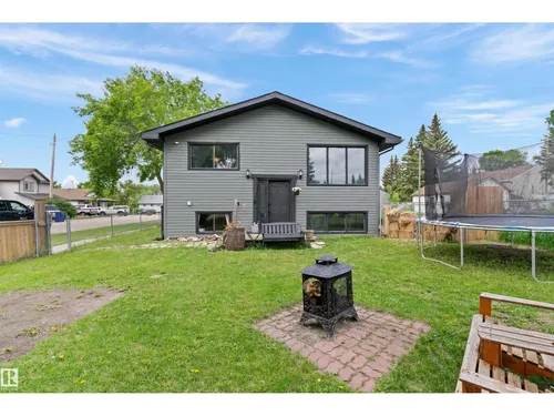 14 2 AV S, Hay Lakes - $387,000
