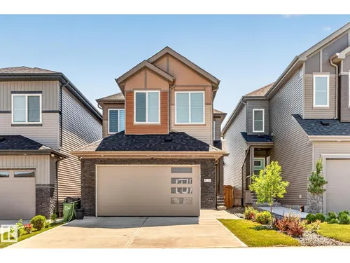 4739 168 AV NW, Edmonton - $679,000