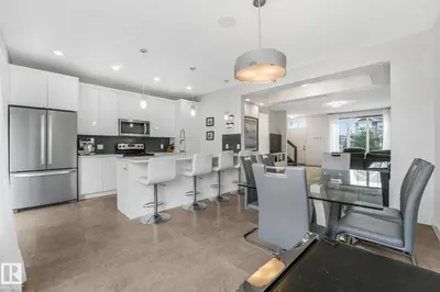 Interior photo 4 of 8004 ORCHARDS GREEN GR SW