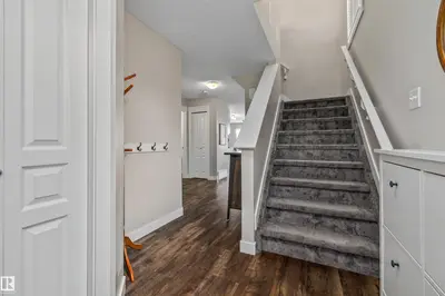 Interior photo 1 of 70 WOODBRIDGE LI