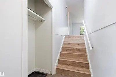 Interior photo 4 of 1749 LAKEWOOD RD S NW