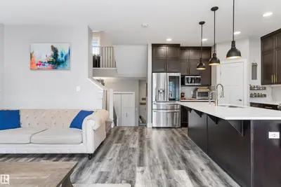 Interior photo 3 of 3116 CHOKECHERRY BN SW