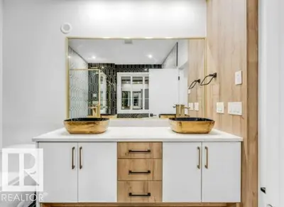 Interior photo 4 of 13136 187 AV NW