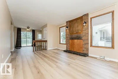 Interior photo 4 of 3909 43 AV