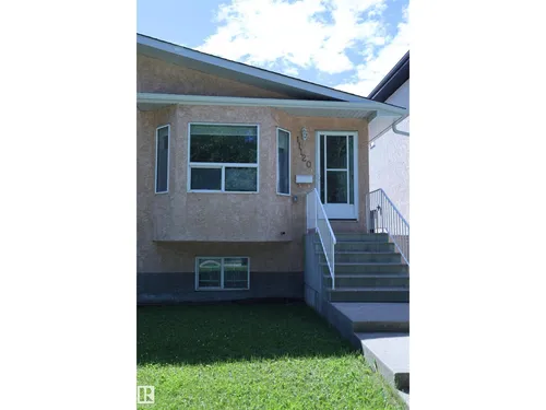 11120 132 ST NW, Edmonton - $399,000