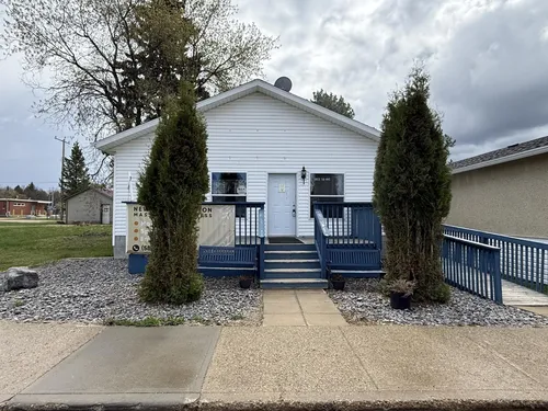 5023 50 Ave, Breton - $199,000