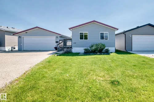 #225 3400 48 ST, Stony Plain - $309,999
