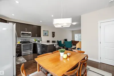 Interior photo 3 of #39 401 BOTHWELL DR