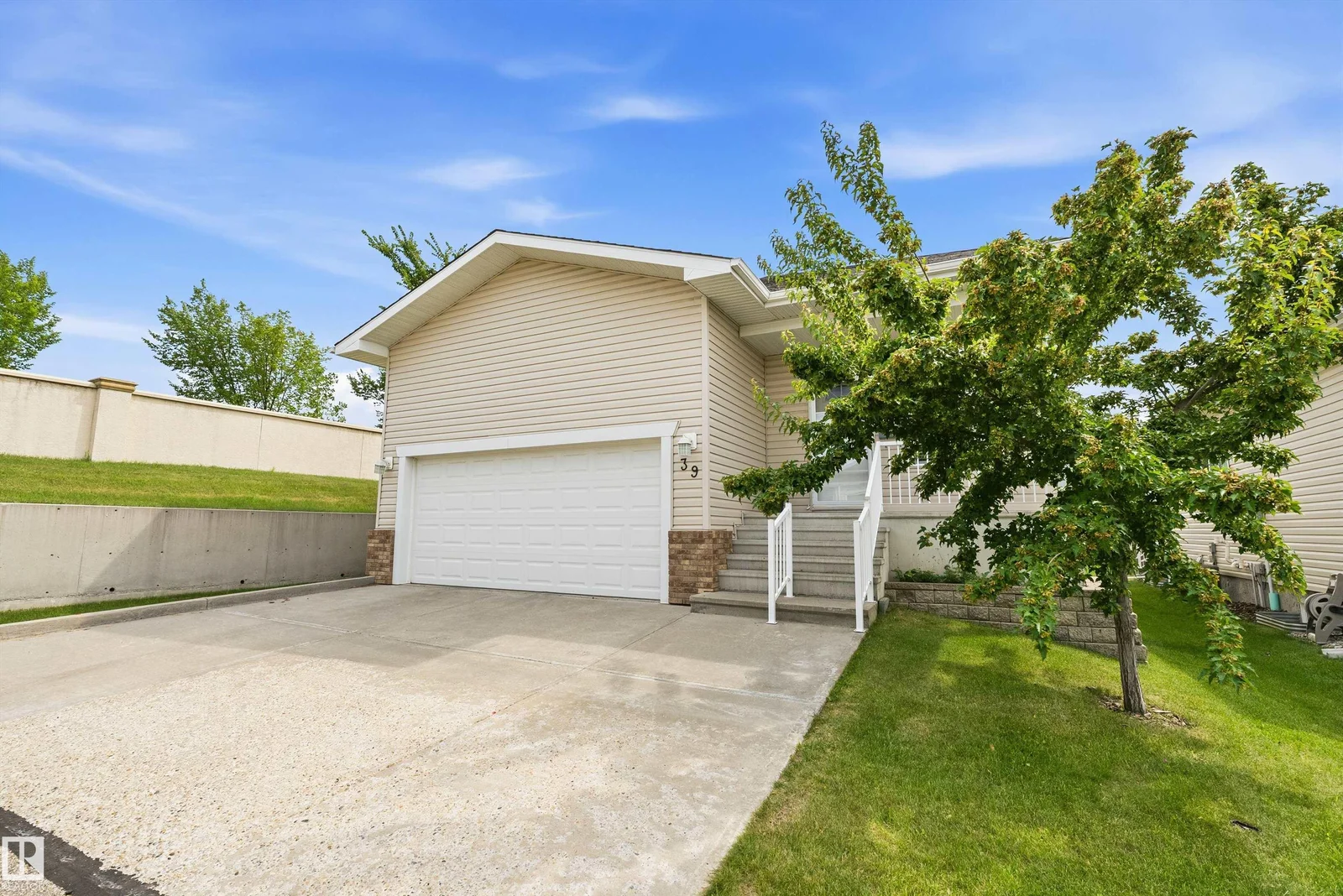#39 401 BOTHWELL DR, Sherwood Park - 2 bedroom Condominium for sale