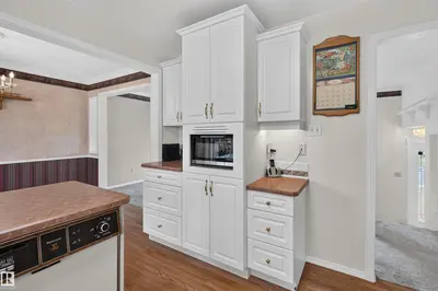 Interior photo 4 of 3619 113A ST NW
