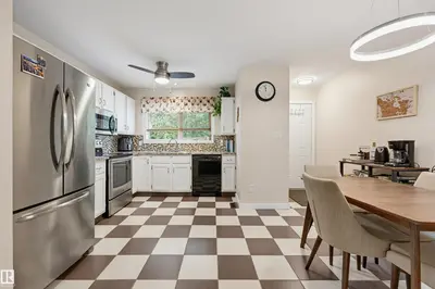 Interior photo 4 of 8316 189A ST NW