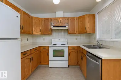 Interior photo 2 of 18512 98 AV NW
