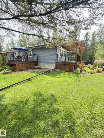 Interior photo 4 of #701 55107 RGE ROAD 33