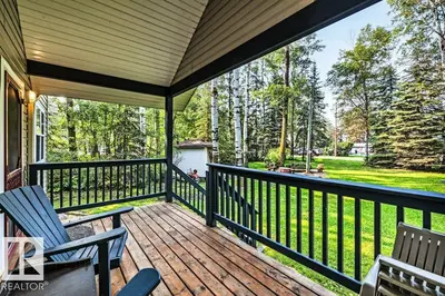 Interior photo 3 of 188 Lakeshore Drive, S.V. Grandview